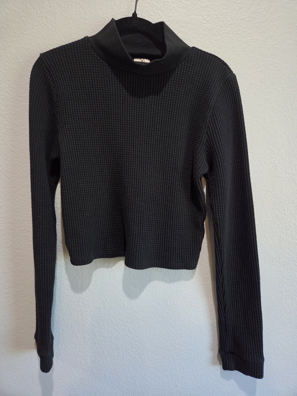 aerie Black Waffle-Knit Mock Neck Cropped Sweatshirt